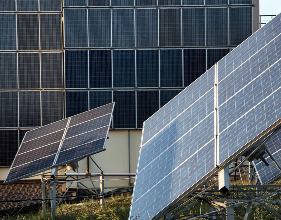 cele-mai-bune-baterii-pentru-panouri-fotovoltaice