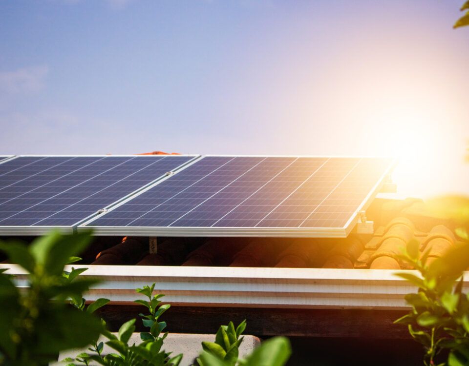 energia-solara-avantaje-si-dezavantaje